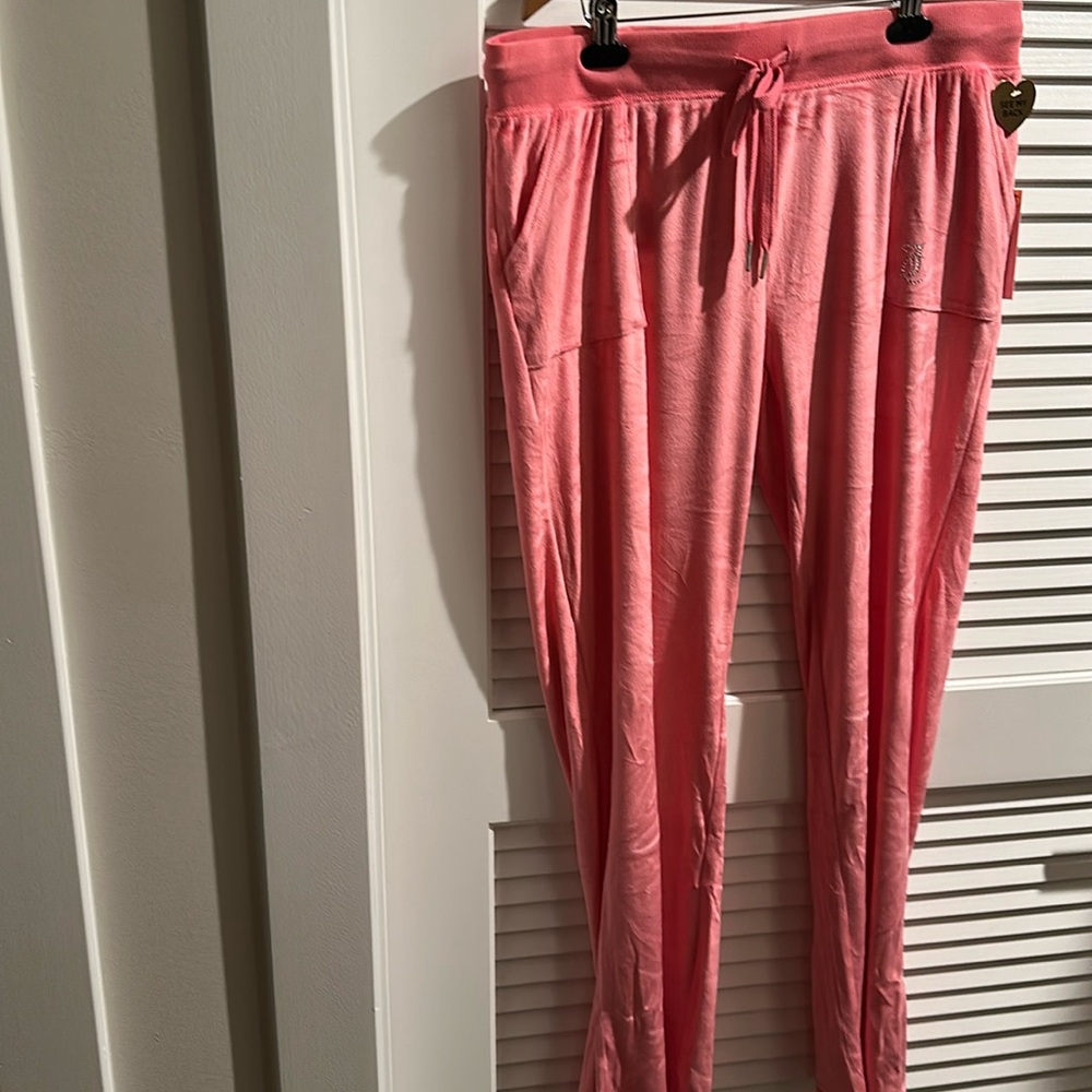 NWT Juicy Couture Pink Lemonade Velvet Fleece Lounge Pants w/ Rhinestone detail.